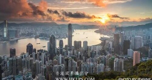 足球比分即使比分-足球比分背后的故事，数字背后的激情与策略